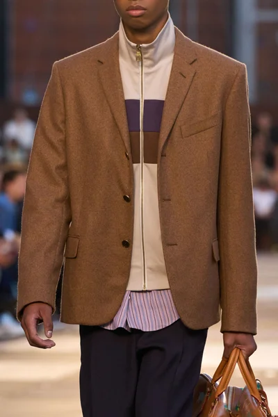 Look 133